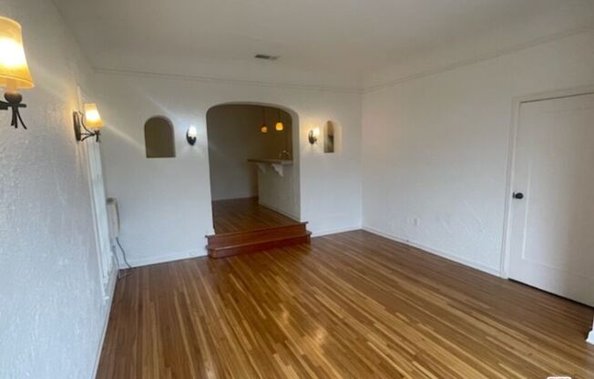 642 1/2 MALTMAN AVE