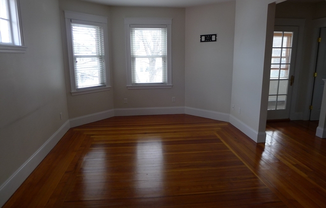 32 CHESTNUT