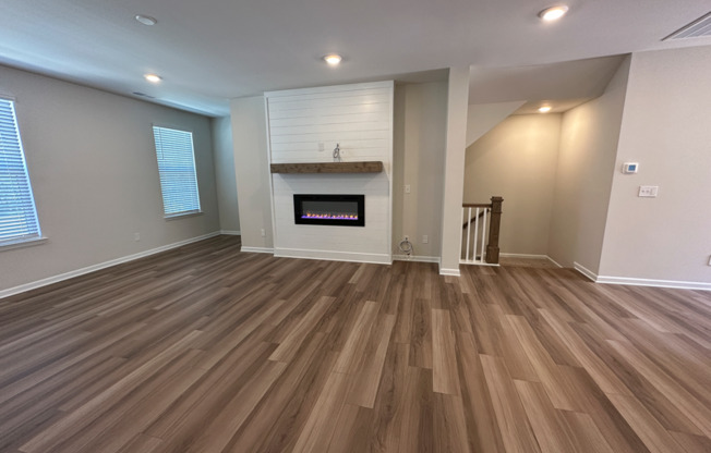 15013 CAMUS CT