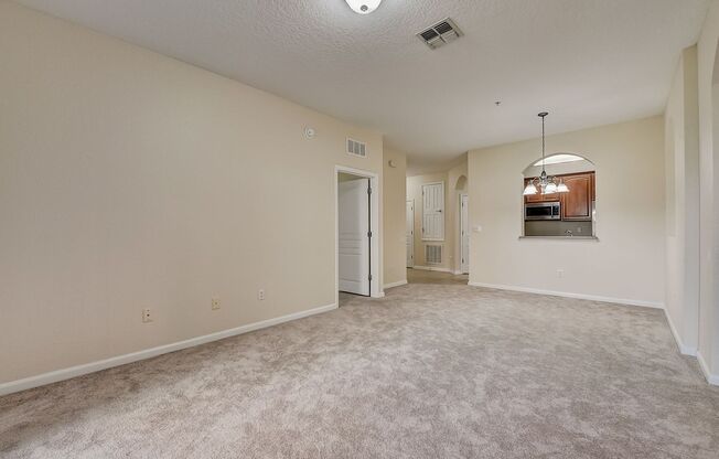 3 beds, 2 baths, $1,865, Unit UNIT 103