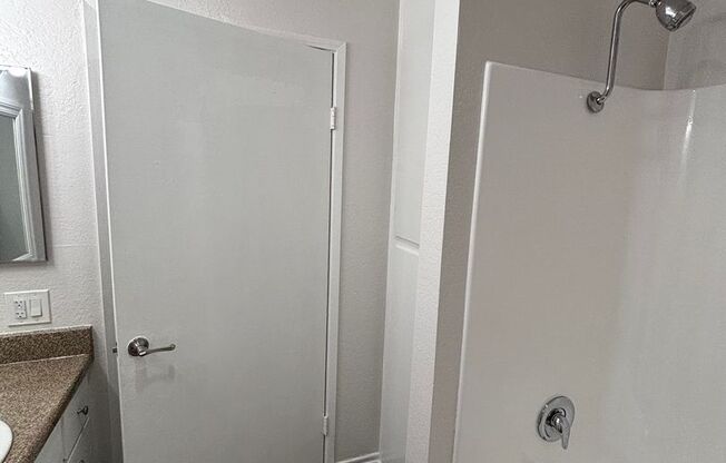 1 bed, 1 bath, 750 sqft, $2,305, Unit 1505