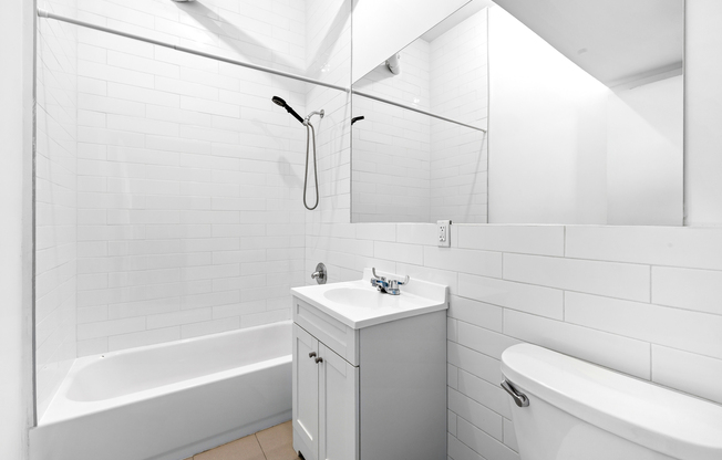 Studio, 1 bath, $4,600, Unit 3J
