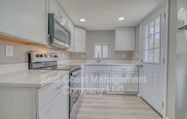 1537 MITCHELL LN