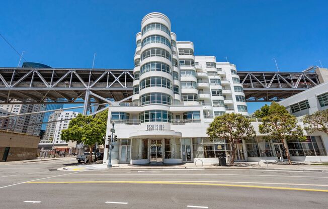 Light Filled 2 Bed, 2 Bath South Beach Portside Condo - Spectacular Water Front Views