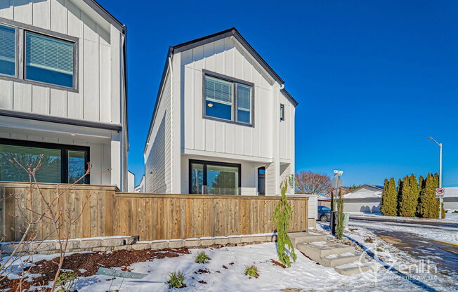 16334 NE 20 ST