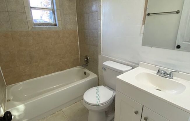 3 Bed 1 Bath Home | Pet Friendly | Fenced Yard | Washer Dryer Hook Ups | Section 8 Welcomed