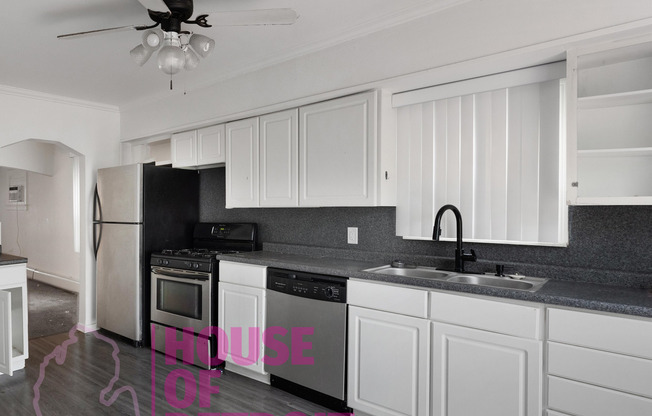 2 BEDROOM | 1 BATH | FREE PRE SCREEN
