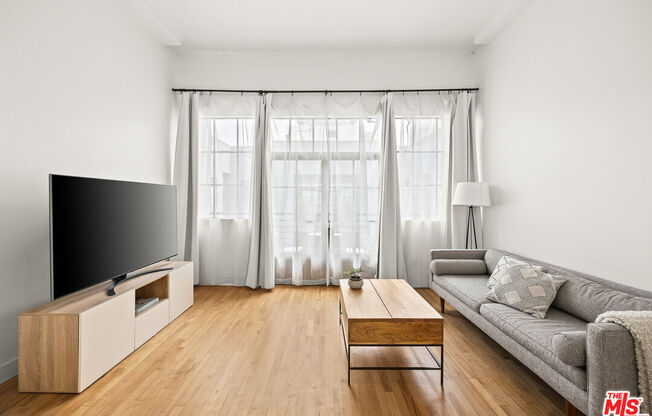Studio, 1 bath, 707 sqft, $2,290, Unit 628