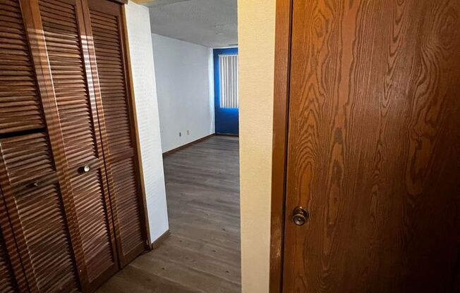 2 beds, 1 bath, 770 sqft, $825, Unit #2