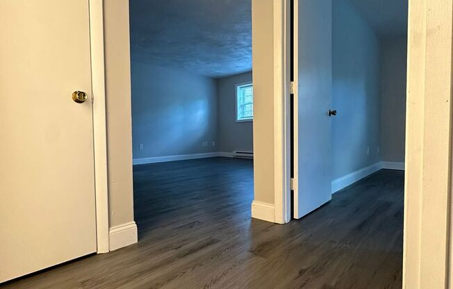 2 beds, 1 bath, $1,750, Unit 6