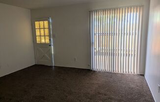 2 beds, 1 bath, $1,200, Unit A