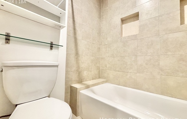 Studio, 1 bath, $1,595