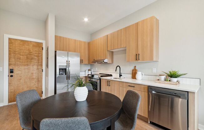 1 bed, 1 bath, 557 sqft, $1,458, Unit Unit 409