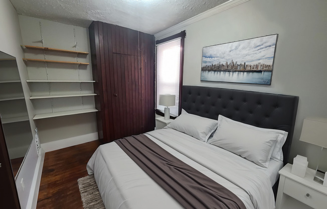 2 beds, 1 bath, 800 sqft, $1,300, Unit 515-Upper Meigs St