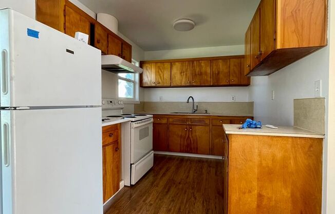 3 beds, 1 bath, $2,150