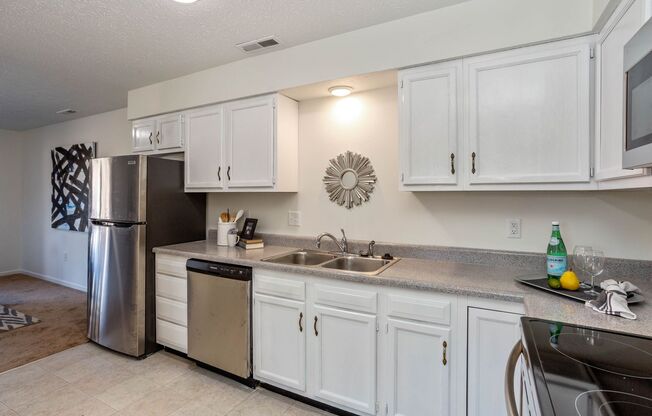 2 beds, 1 bath, 950 sqft, $1,400, Unit 1558 Metzler Drive