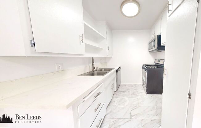 1 bed, 1 bath, $1,825, Unit 024#33