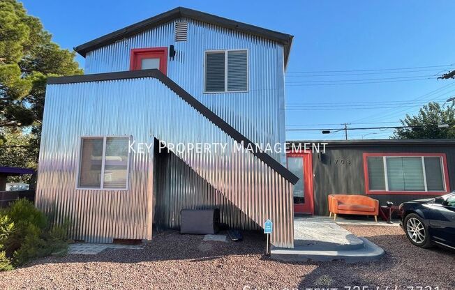 1708 CEDAR AVE