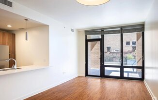 701 N WLS