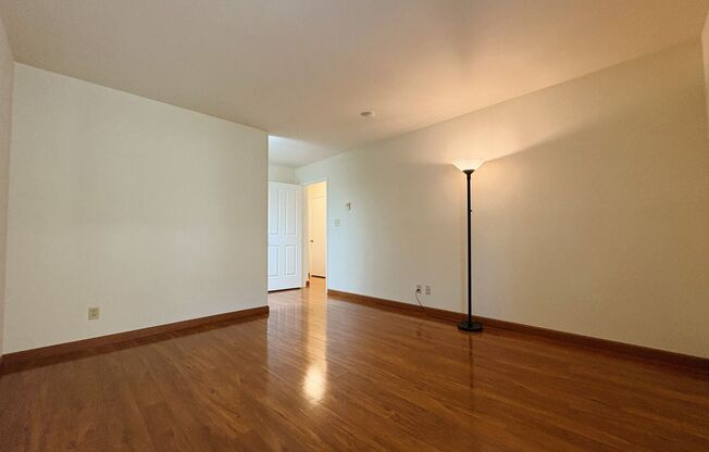 2 beds, 2 baths, $3,400, Unit # 209