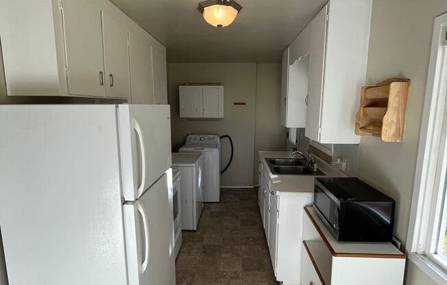 1 bed, 1 bath, $1,495, Unit 919