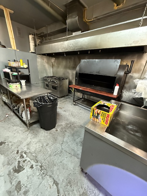 522 524 E 79 ST