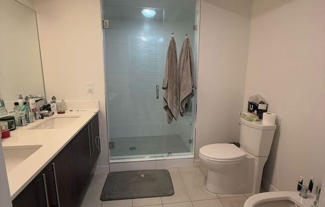 3 beds, 2.5 baths, 1,339 sqft, $3,900, Unit 3-616