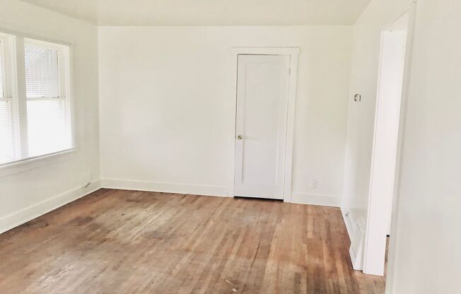 1 bed, 1 bath, 725 sqft, $1,199, Unit 284