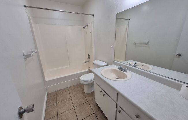 2 beds, 1 bath, 730 sqft, $950, Unit 234