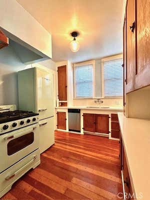 1 bed, 1 bath, 962 sqft, $2,850