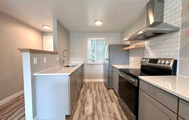 2 beds, 1 bath, 803 sqft, $1,495, Unit 112