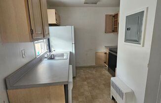 2 beds, 1 bath, 850 sqft, $1,000, Unit 1E