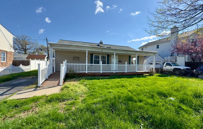 Charming 4 Bedroom/2 Bathroom Home in Dundalk, MD!