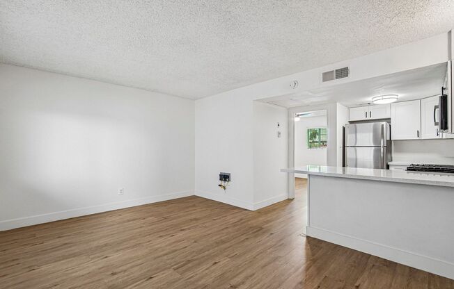 1 bed, 1 bath, 450 sqft, $1,445, Unit 49