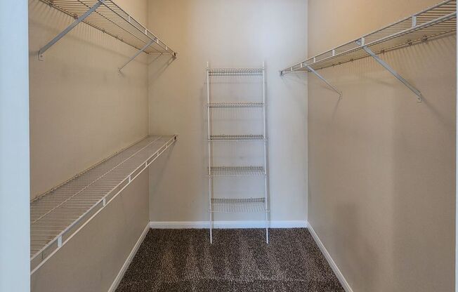 1 bed, 1 bath, 802 sqft, $1,525, Unit 521-u