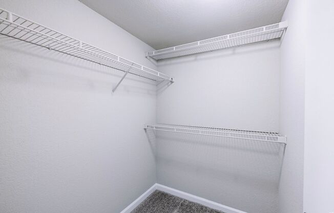 2 beds, 2 baths, 1,000 sqft, $1,450, Unit 2041