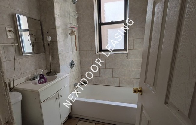 11 Grant Ave 1M