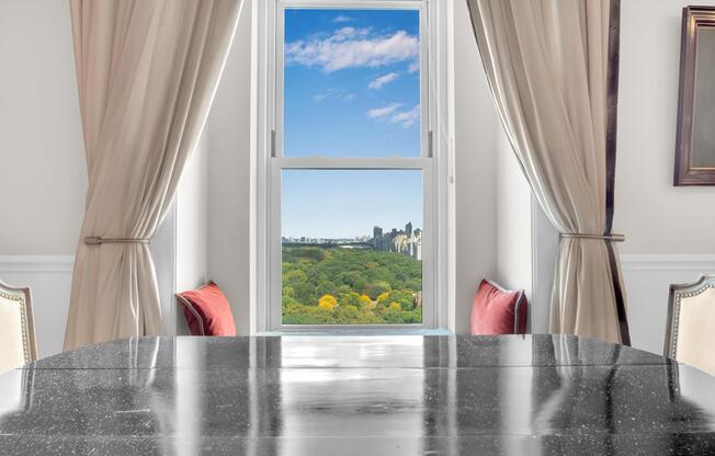1 CENTRAL PARK S