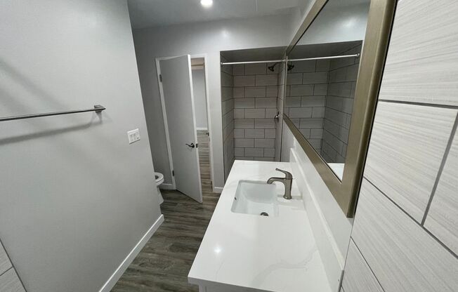 1 bed, 1.5 baths, 951 sqft, $3,198, Unit 106