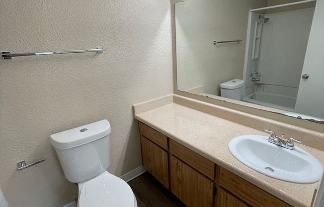 2 beds, 2 baths, 900 sqft, $1,200, Unit 308