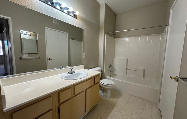 1 bed, 1 bath, $1,160, Unit # 2076