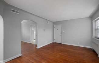 5816-28 Lindenwood Avenue