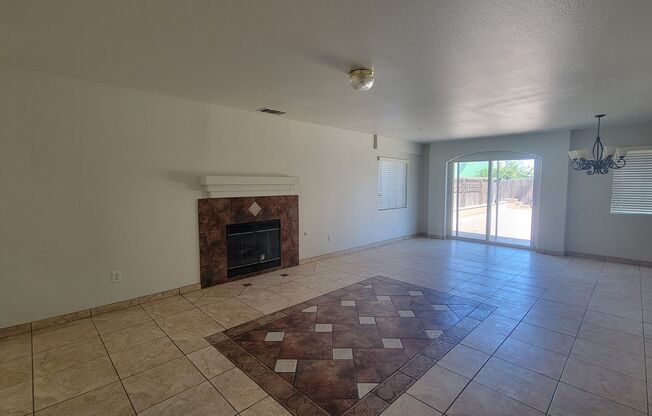 4402 Sun Devils Ave., Bakersfield, CA 93313