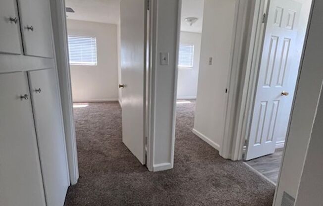 2 beds, 2 baths, 900 sqft, $2,600, Unit 3