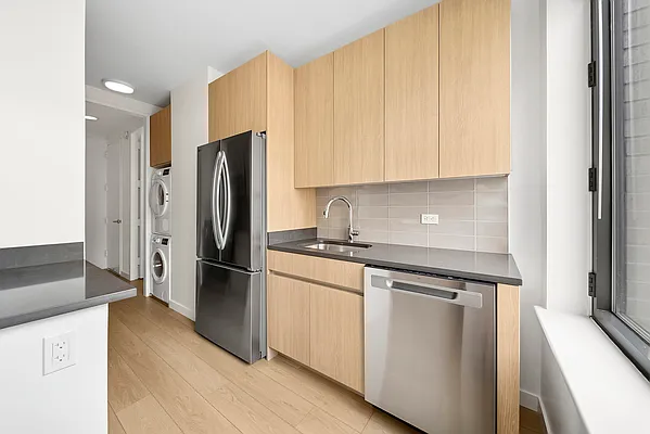 Studio, 1 bath, $6,250, Unit 15A