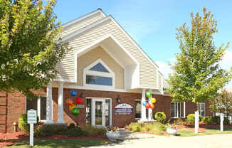 Kings Lane Apartments