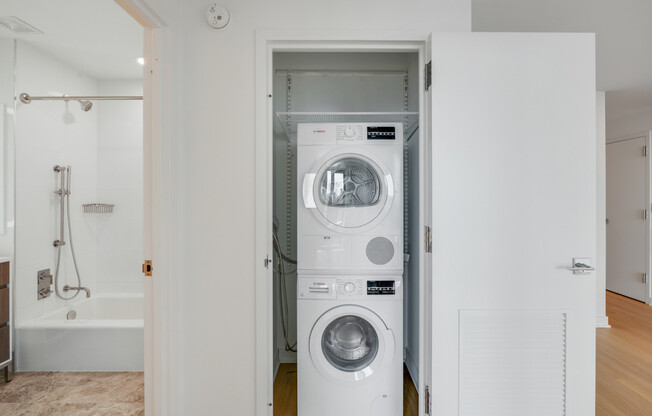1 bed, 1 bath, $4,625, Unit 4814