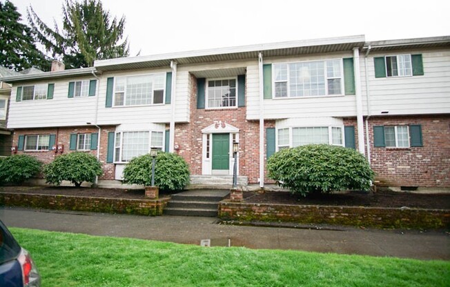 Close in NE-2 Bedroom with Parking Ready Now!
