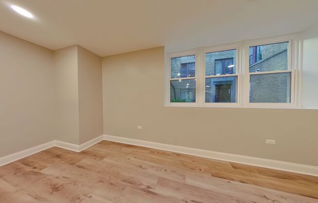 1 bed, 1 bath, 810 sqft, $2,400, Unit 1313 G
