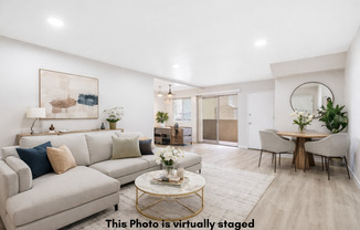 Tarzana Court Apartments
